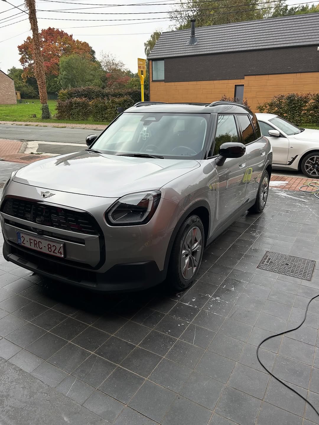 Detailing Mini Countryman gris vue avant Belgique